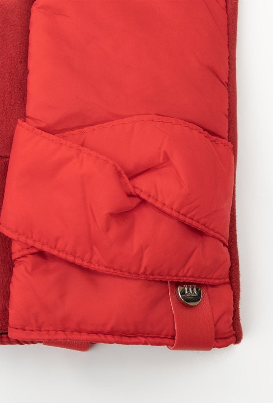 Rękawiczki z ciekawą aplikacją