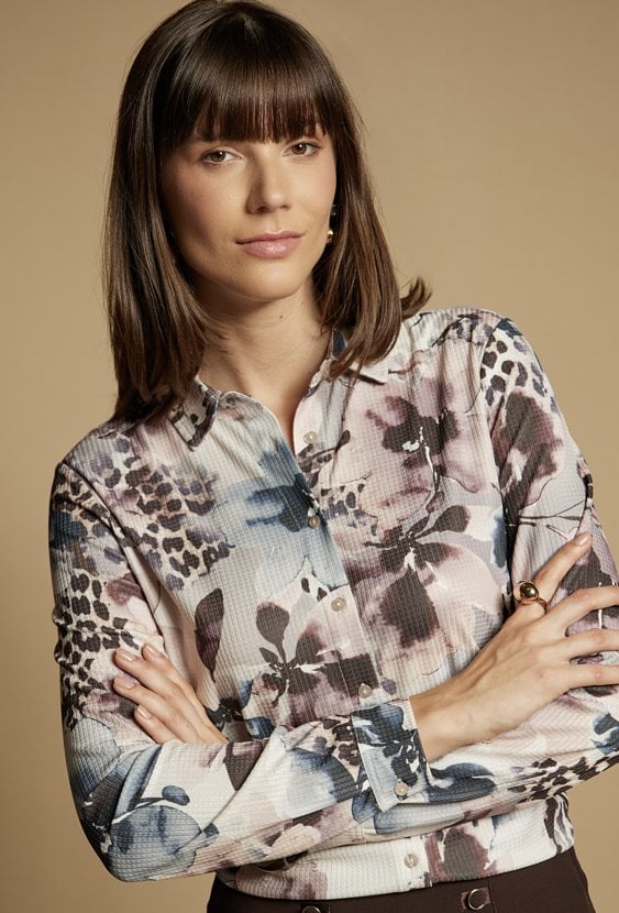 Wzorzysta koszula