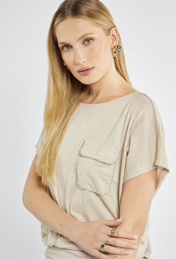 Beżowy T-shirt z kieszonką