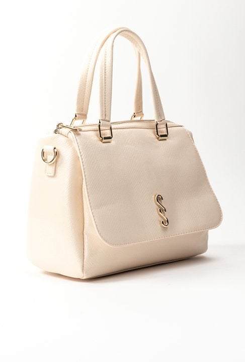 Kuferek z subtelnym wzorem