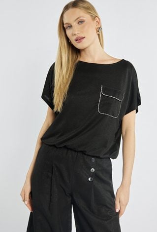 Czarny T-shirt z kieszonką