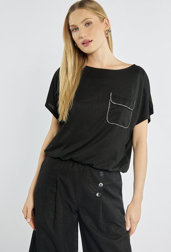 Czarny T-shirt z kieszonką