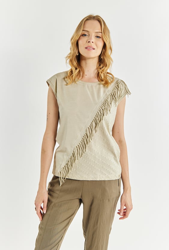 T-shirt damski z frędzlami