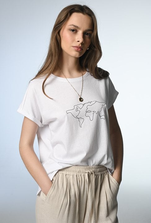 Biały t-shirt z linarną grafiką