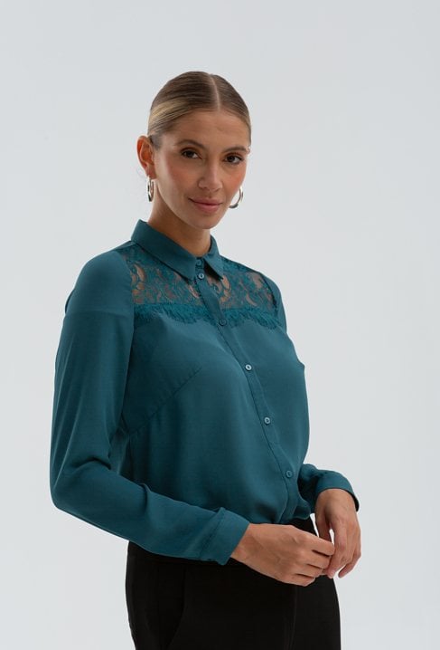 Koszula z koronkowym panelem