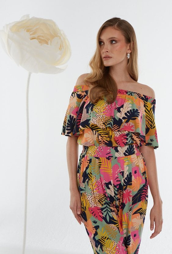 Bluzka typu hiszpanka