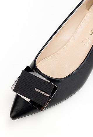 Czarne czółenka z ozdobną klamrą DIMON