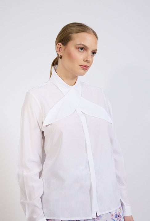 Bluzka damska z wiązaniem