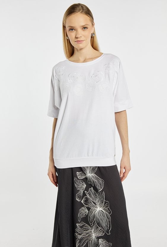 Luźny T-shirt damski