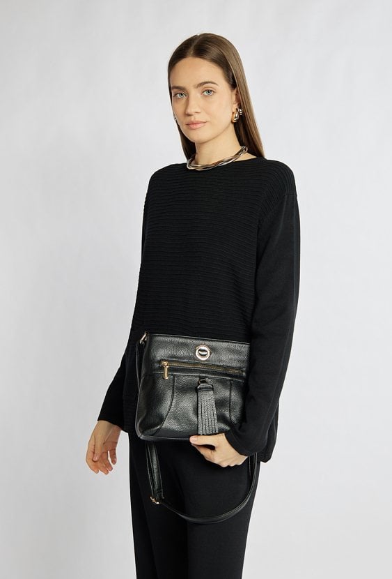 Stylowa torebka z frędzlami