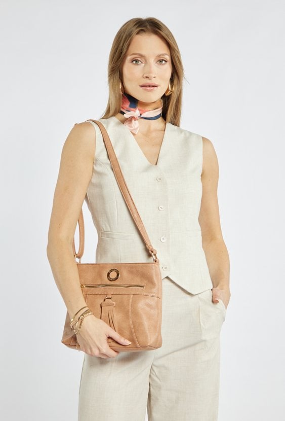 Stylowa torebka z frędzlami