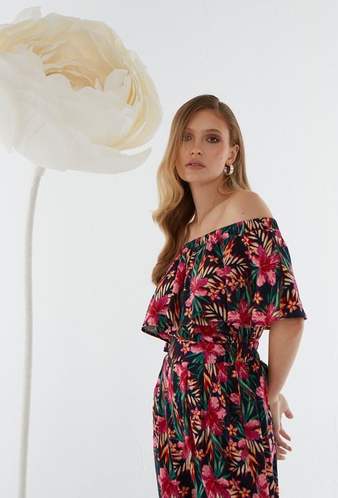 Bluzka typu hiszpanka