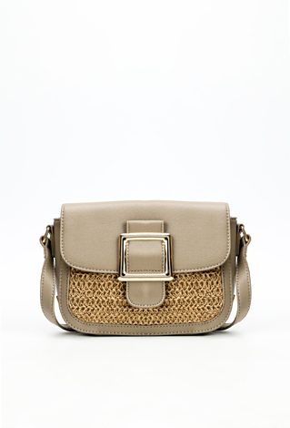 Mała torebka typu koszyk