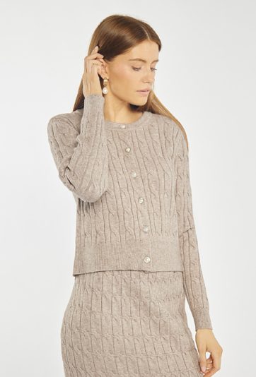 Sweter zapinany na guziki