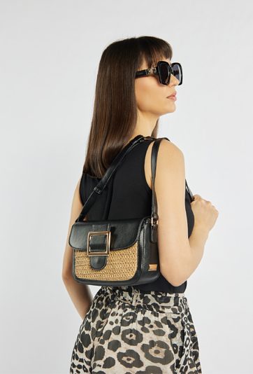 Mała torebka typu koszyk