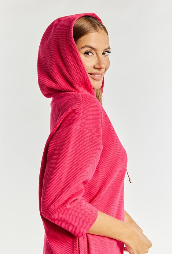 Casualowa sukienka z kapturem