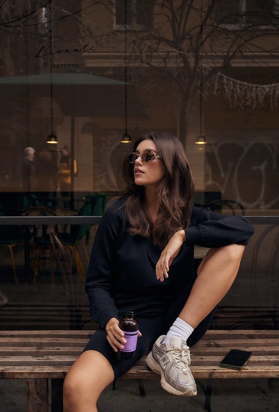 Bluza z modalem i dekoltem w v-nek