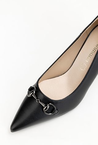 Czarne czółenka z ozdobnym łańcuchem CATENA