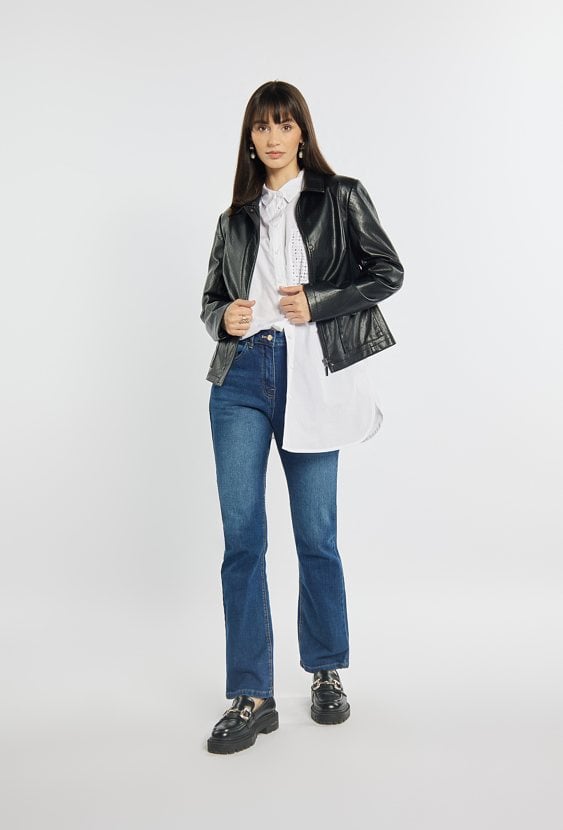 Damska kurtka kołnierzem