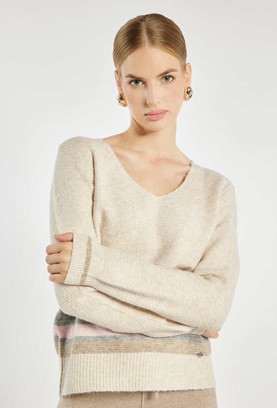 Klasyczny sweter z wiskozą