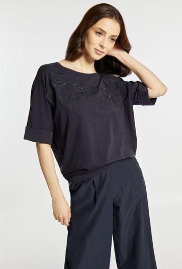 Luźny T-shirt damski