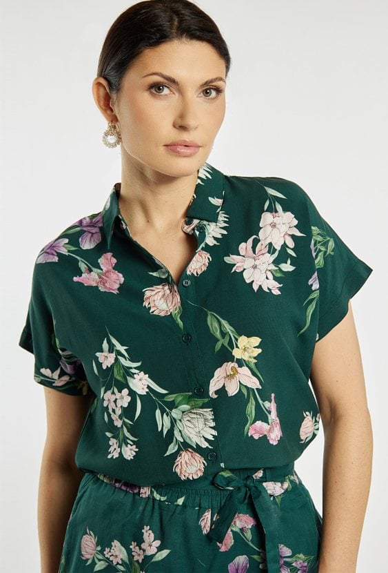 Bluzka z kwiatowym wzorem