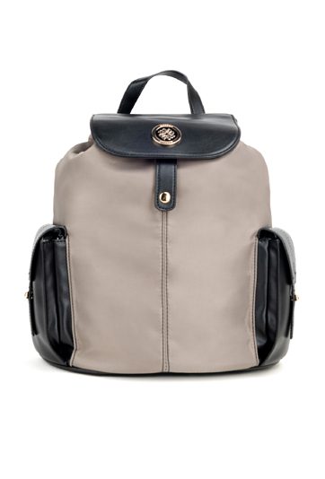 Tekstylny plecak z klapą