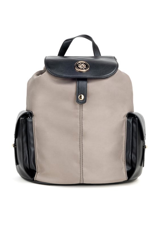 Tekstylny plecak z klapą