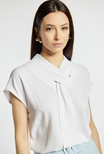 Elegancka bluzka na krótki rękaw
