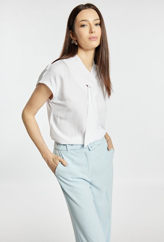 Elegancka bluzka na krótki rękaw
