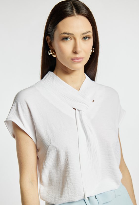 Elegancka bluzka na krótki rękaw