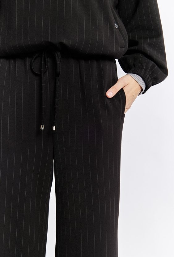 Eleganckie spodnie z wiązaniem