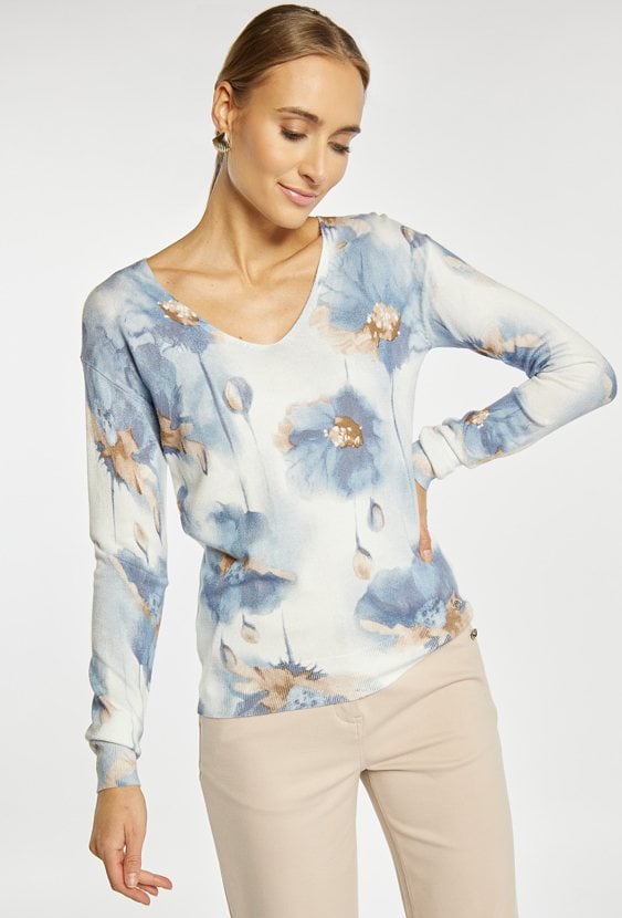 Sweter z subtelnym wzorem