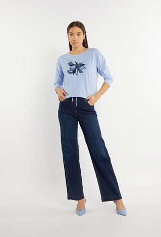 T-shirt damski z haftowanym wzorem