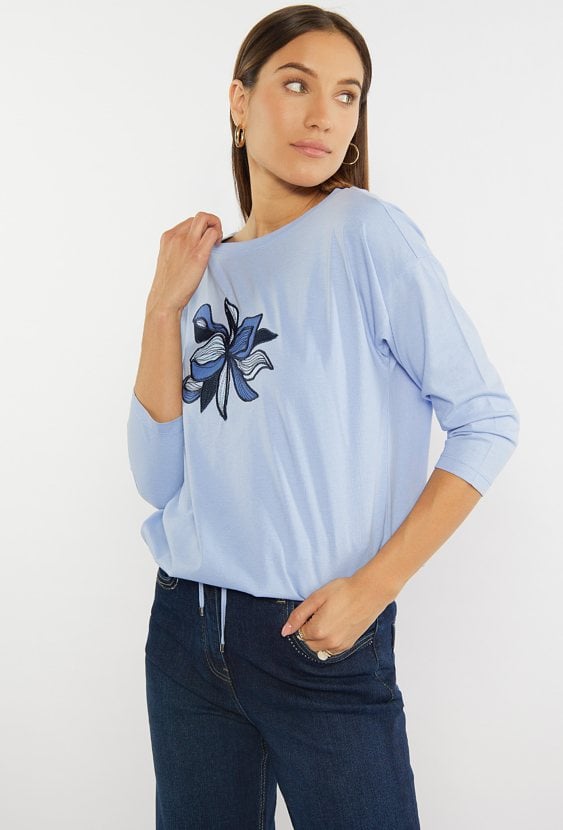 T-shirt damski z haftowanym wzorem