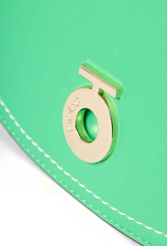 Zaokrąglona listonoszka NOBO z ozdobną taśmą