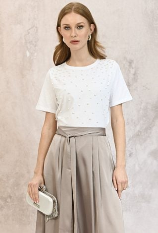 Biały T-shirt z perłami