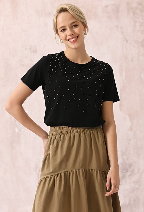 Czarny T-shirt z perłami