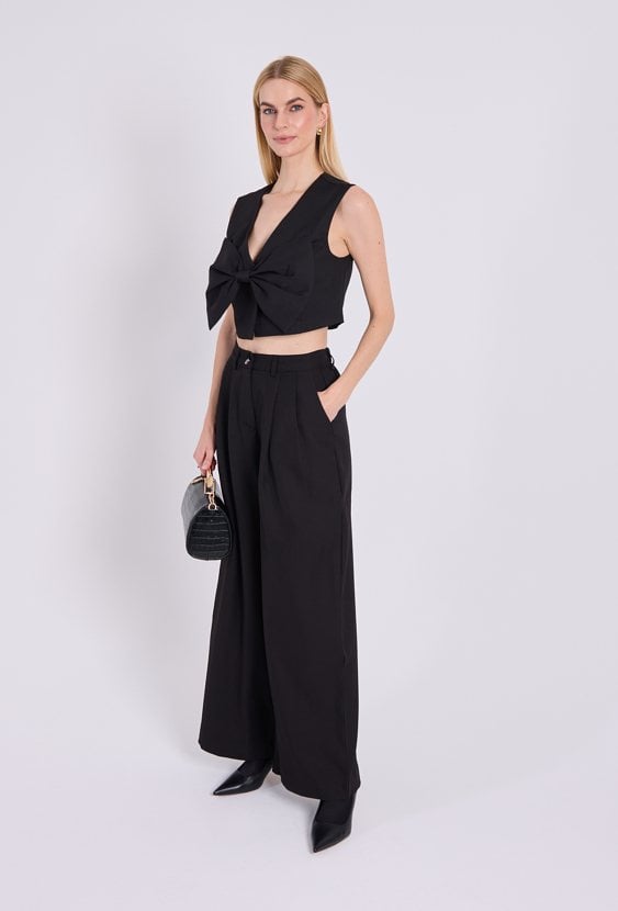 Elegancka kamizelka z kokardą