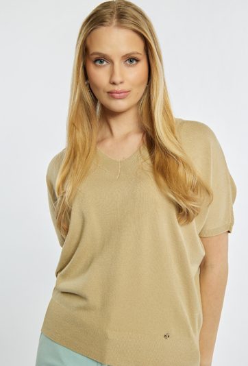 Sweter z dekoltem w serek