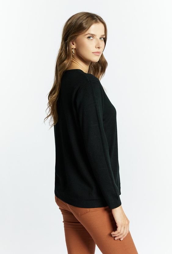 Sweter wykonany z wiskozy