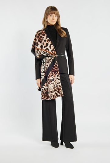 Szalik z panterkowym wzorem