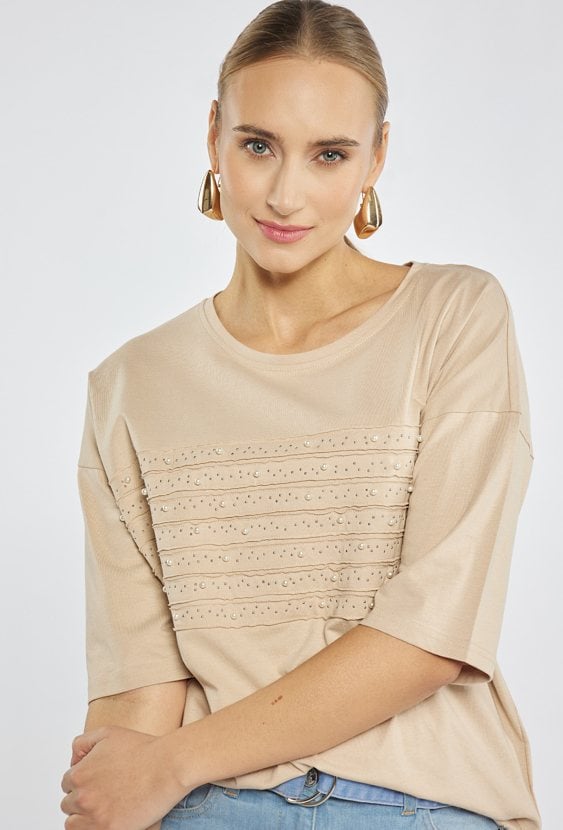 T-shirt z koralikami