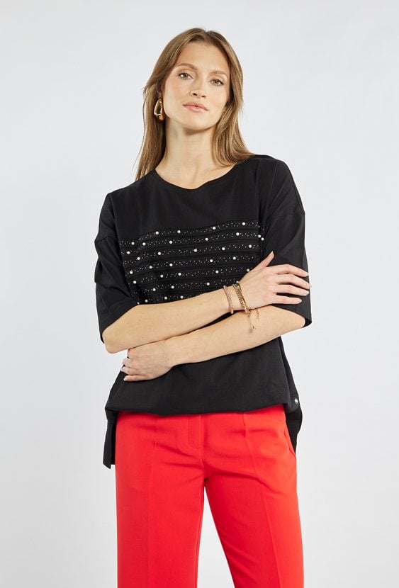 T-shirt z koralikami