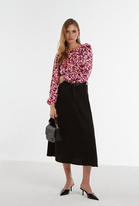 Satynowa bluzka w różowy wzór