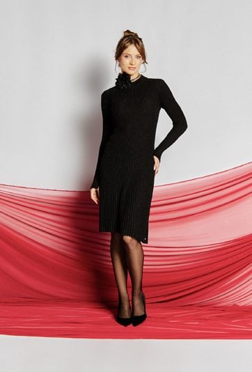 Sukienka z połyskiem