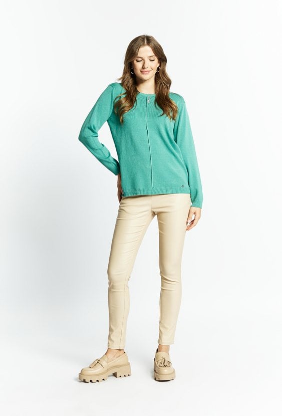 Sweter wykonany z wiskozy