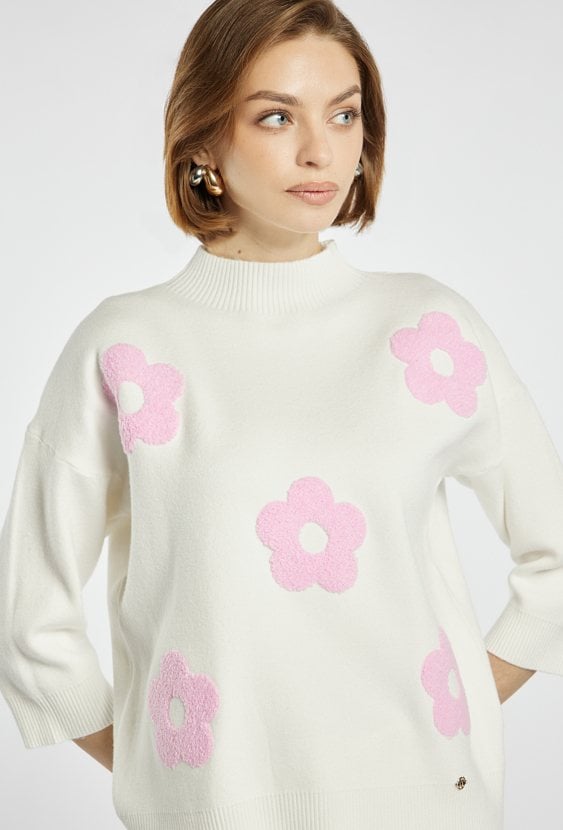 Sweter damski z kwiatowym wzorem