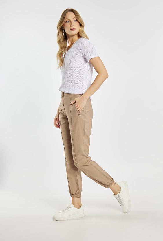 Spodnie o sportowo-casualowym stylu