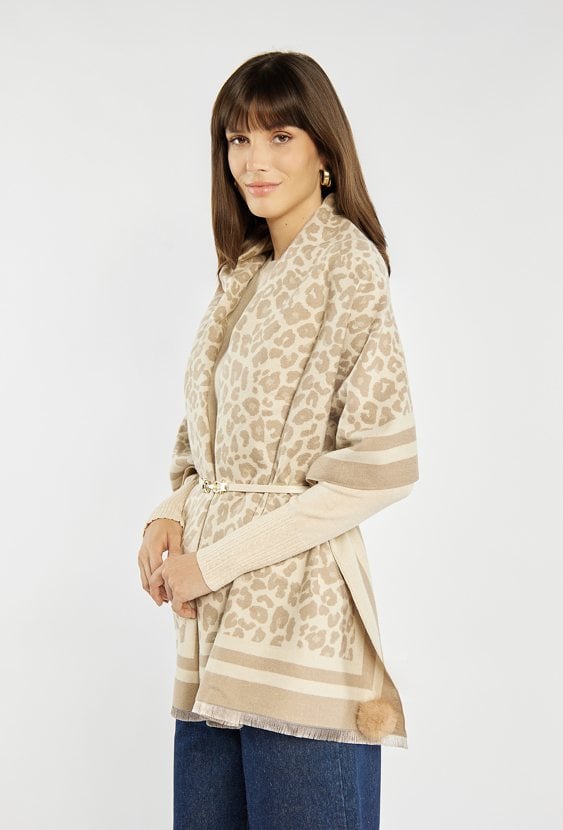 Szalik z modnym wzorem